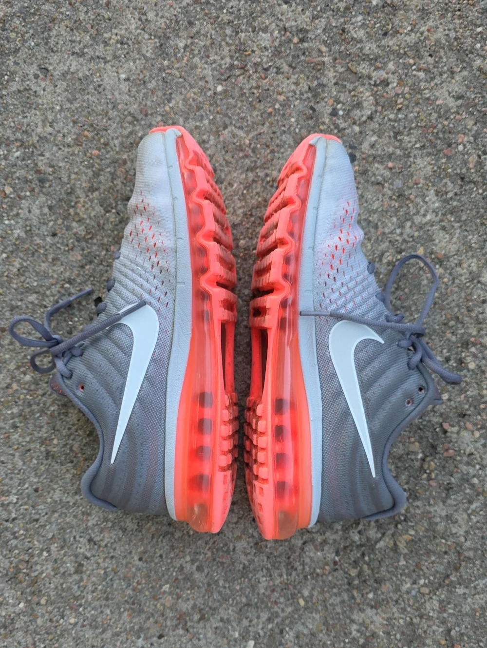 Nike Air Max 2017 Womens Running Athletic Sneakers Size 9 Grey Hot Lava